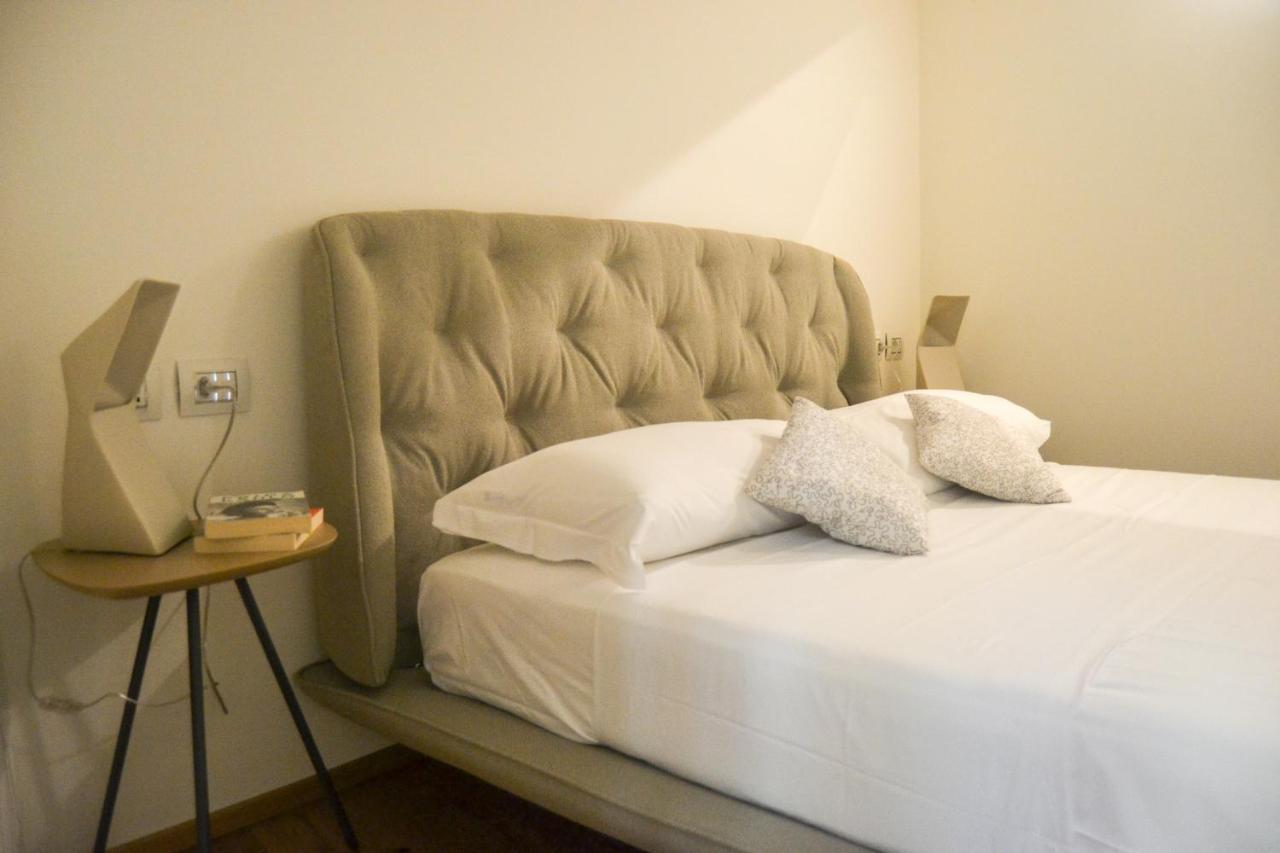 Ferienwohnung Joivy Fulcorina Mailand Exterior foto