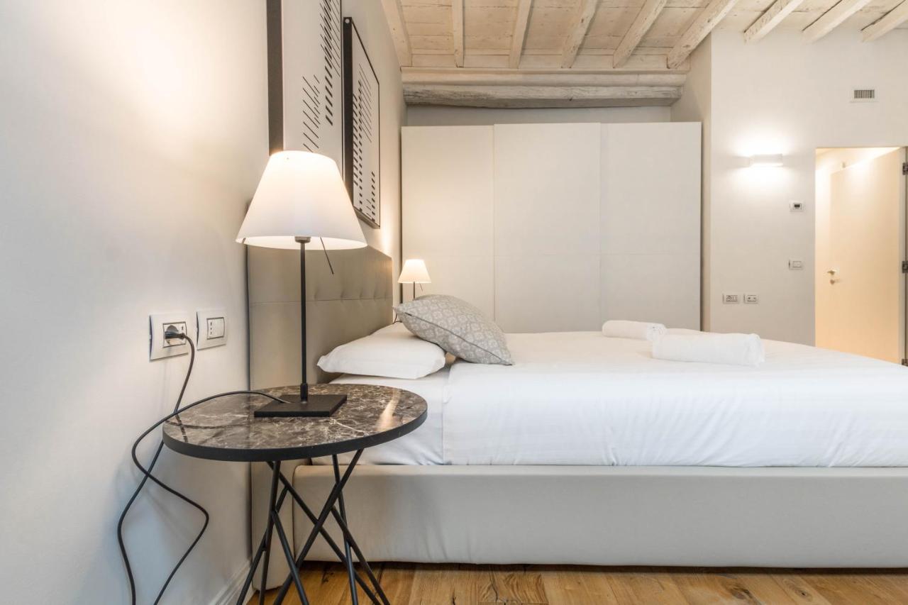 Ferienwohnung Joivy Fulcorina Mailand Exterior foto